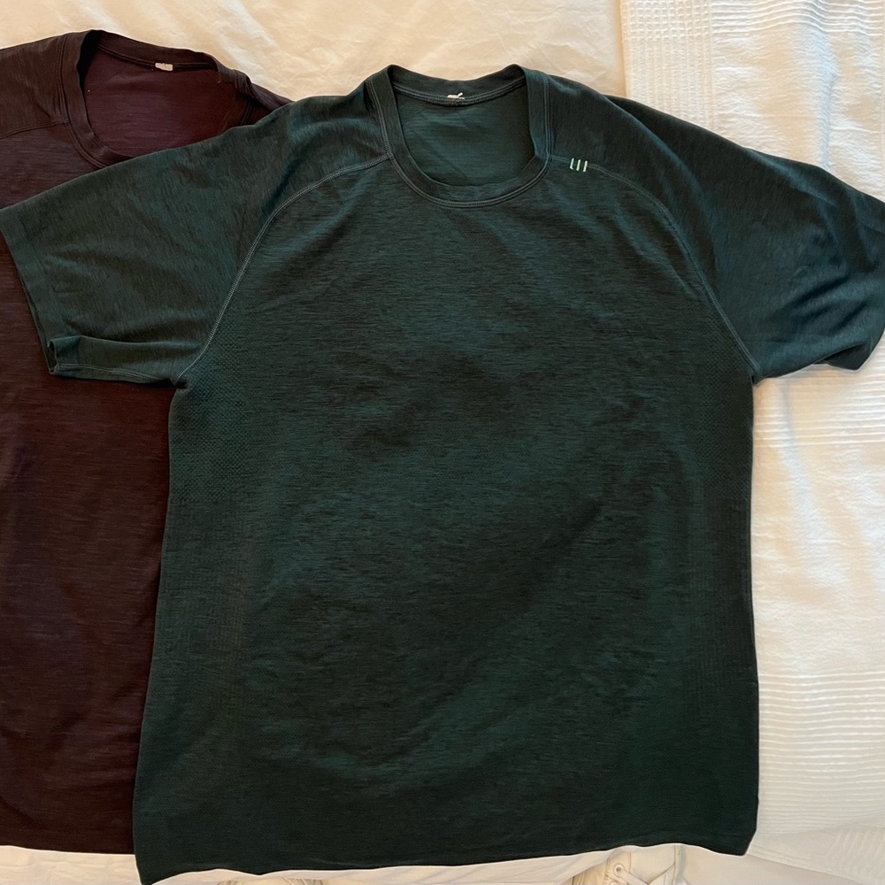 Mens Lululemon Shirt SZ L